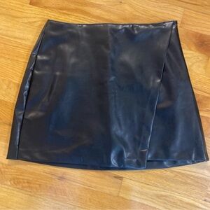 Abercrombie & Fitch vegan leather skirt/skort